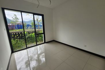 Charming Essex, Setia Eco Templer