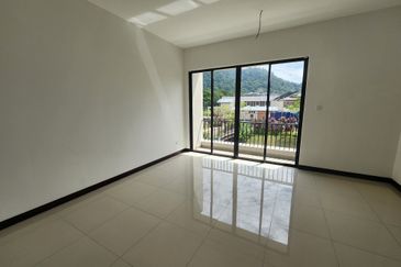 Charming Essex, Setia Eco Templer