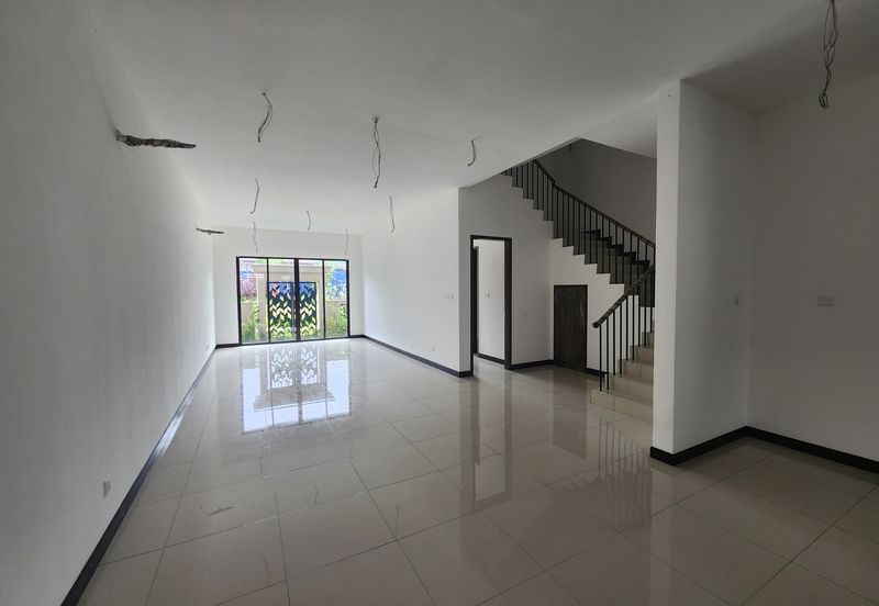 Charming Essex, Setia Eco Templer