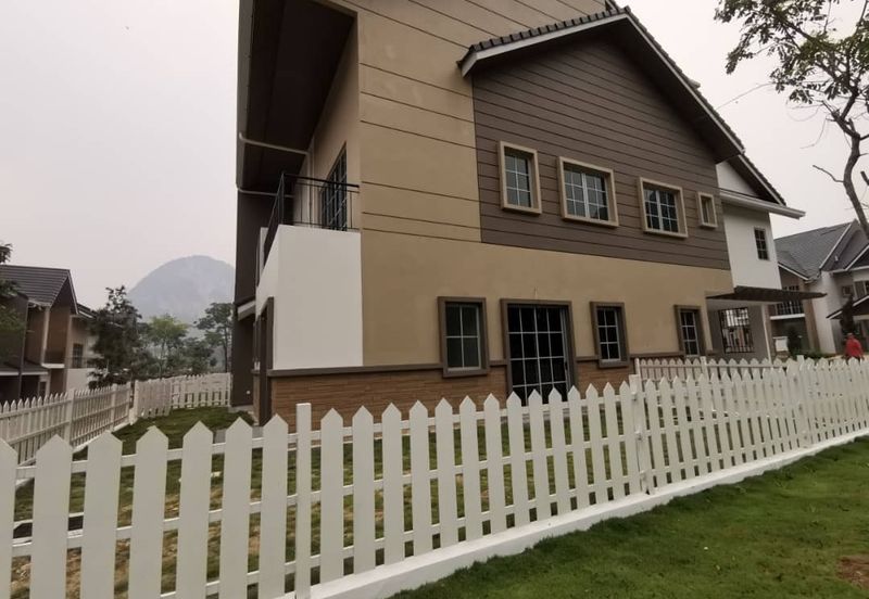 Charming Essex, Setia Eco Templer