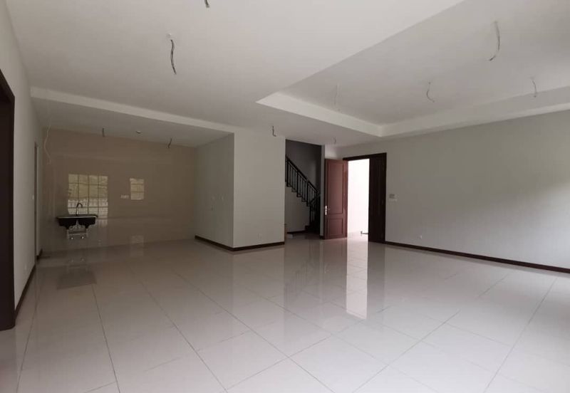 Charming Essex, Setia Eco Templer