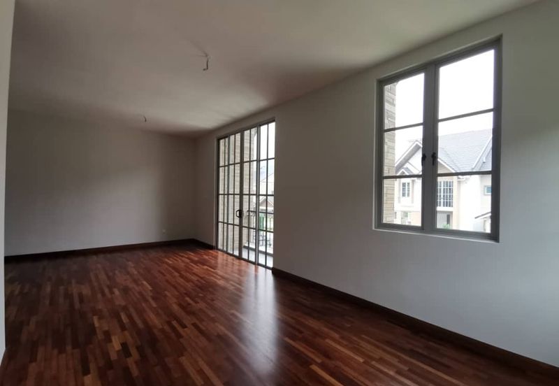 Charming Essex, Setia Eco Templer