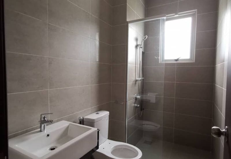 Charming Essex, Setia Eco Templer