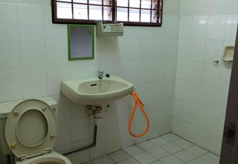 Taman Sri Hijau ( New Green Park )