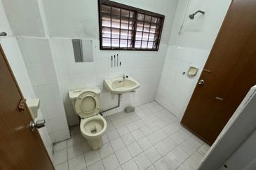 Taman Sri Hijau ( New Green Park )