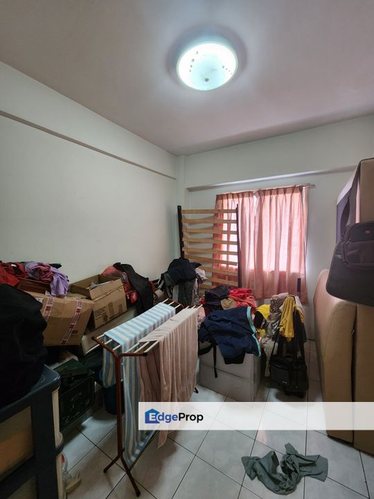 (With Lift) Blok Seroja Taman Tun Teja Corner Apartment Rawang For Sale , Selangor, Rawang