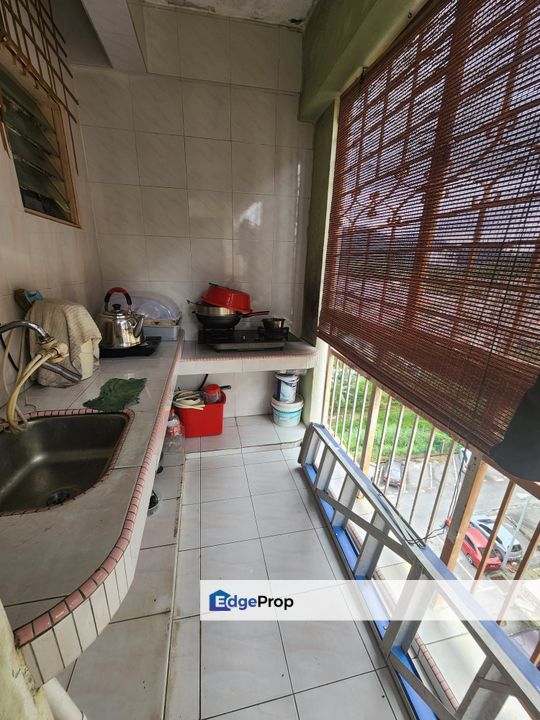 (With Lift) Blok Seroja Taman Tun Teja Corner Apartment Rawang For Sale , Selangor, Rawang