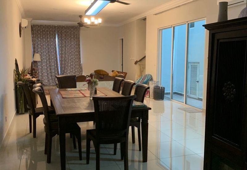 Charming Essex, Setia Eco Templer