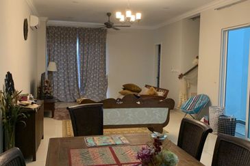 Charming Essex, Setia Eco Templer