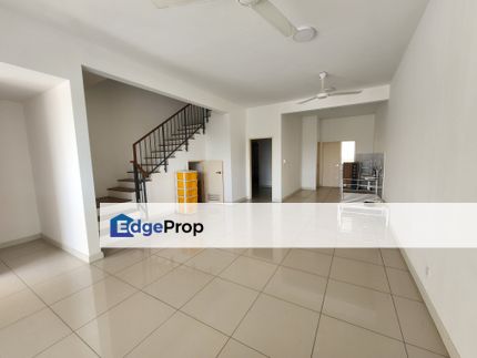 Partly Furnished 2 storey Garland Residence Kota Emerald Rawang For Rent, Selangor, Rawang
