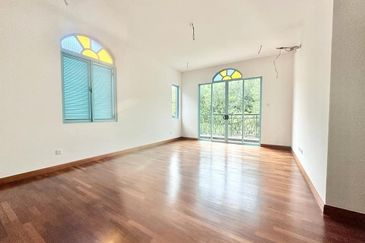 Peranakan Straits, Setia Eco Templer