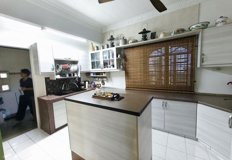 Seksyen 2, Bandar Country Homes