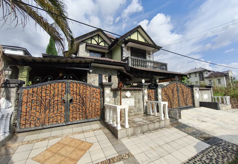 Seksyen 2, Bandar Country Homes