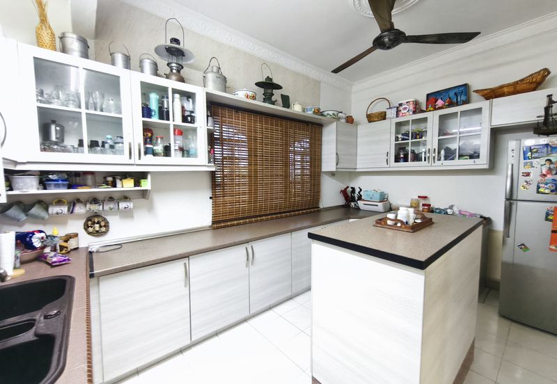 Seksyen 2, Bandar Country Homes