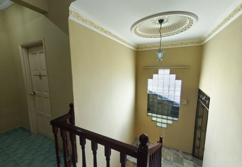 Seksyen 2, Bandar Country Homes