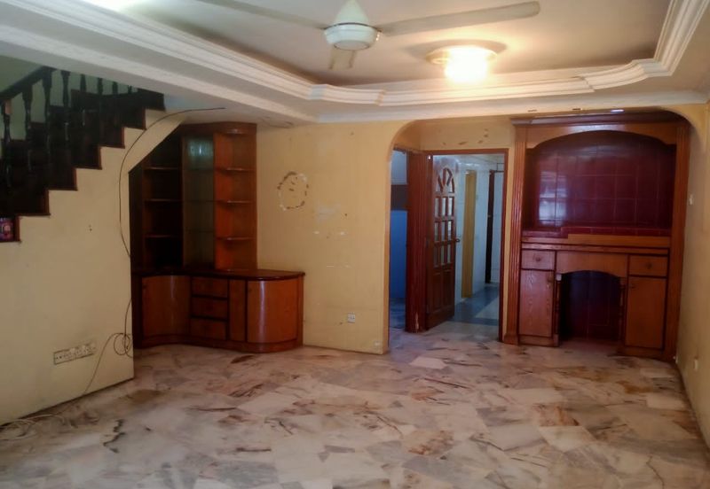 Seksyen 4, Bandar Country Homes