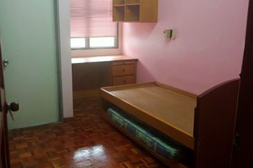 Seksyen 4, Bandar Country Homes