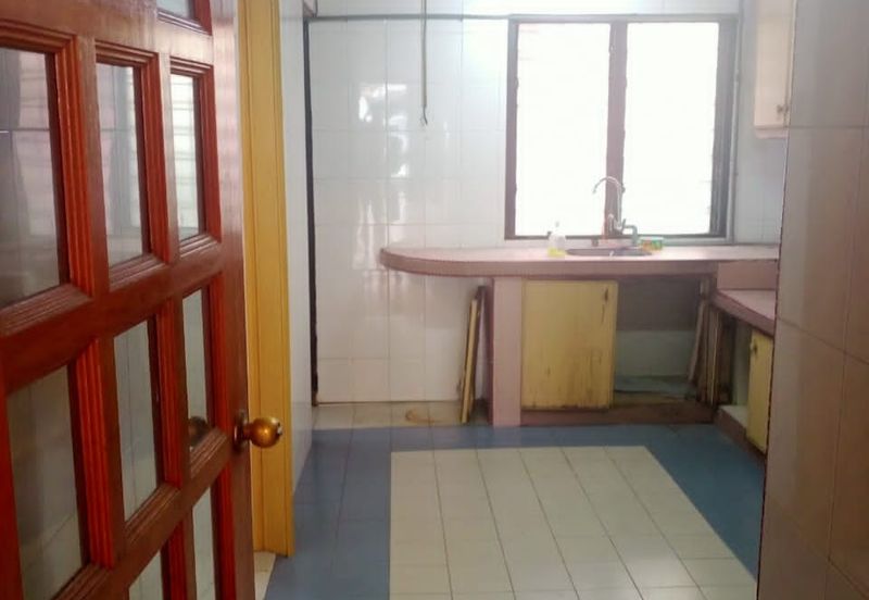 Seksyen 4, Bandar Country Homes