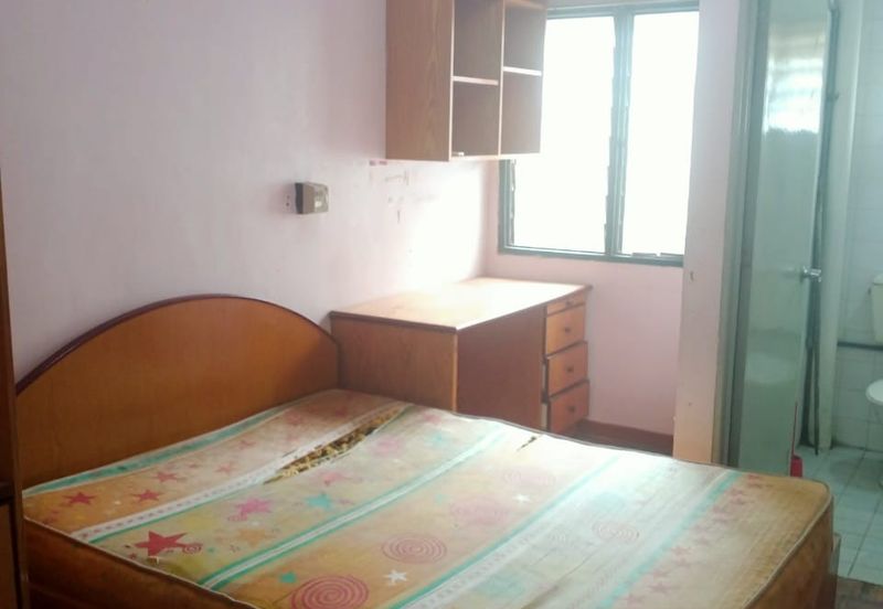 Seksyen 4, Bandar Country Homes