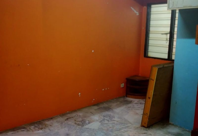 Seksyen 4, Bandar Country Homes