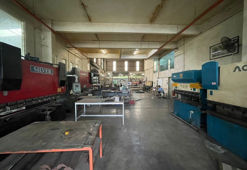 1.5 storey Semi-D Factory Taman Bukit Rawang Jaya For Sale