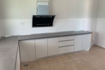 Charming Essex, Setia Eco Templer