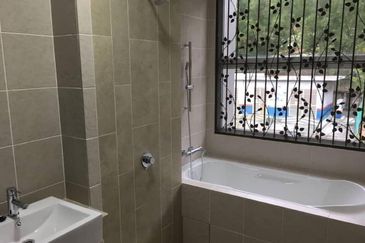 Emerald Garden, Kota Emerald