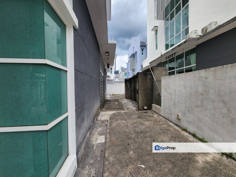 Partly Furnished 3 storey Taman Dolomite Templer Rawang Selayang For Rent, Selangor, Rawang