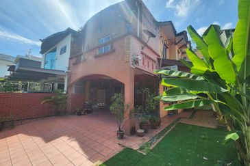 Seksyen 2, Bandar Country Homes