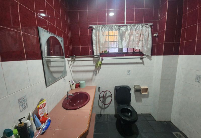 Seksyen 2, Bandar Country Homes