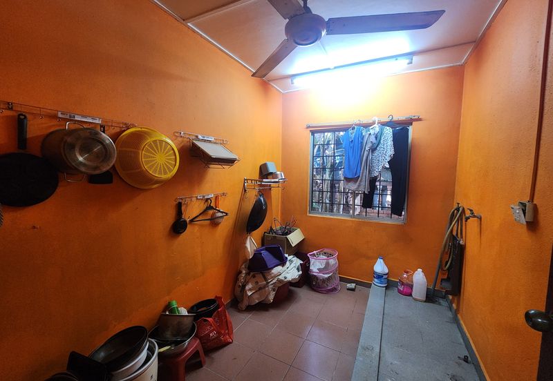 Seksyen 2, Bandar Country Homes