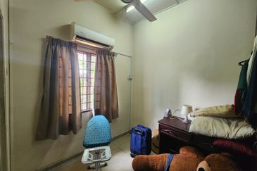 Seksyen 2, Bandar Country Homes