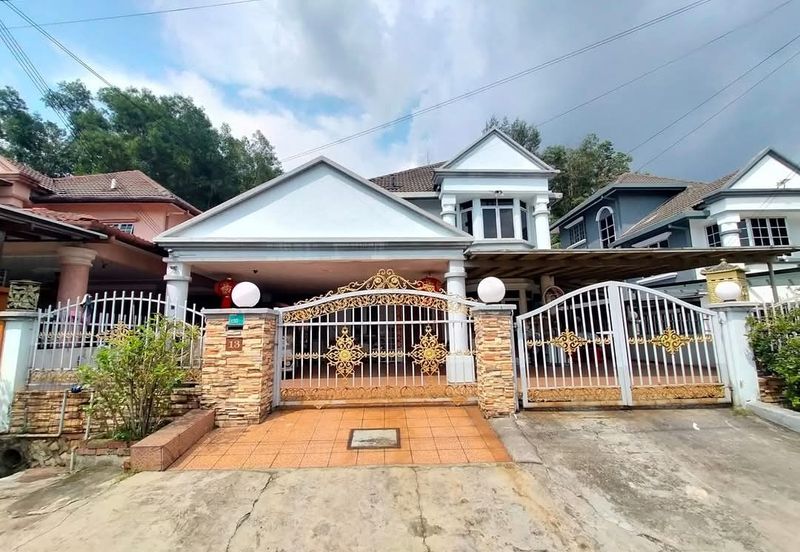 Seksyen 3, Bandar Country Homes