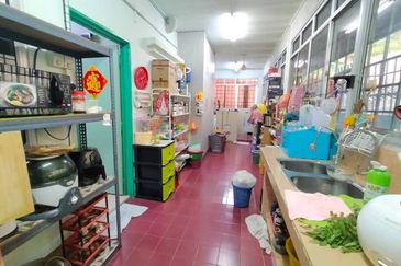 Seksyen 3, Bandar Country Homes