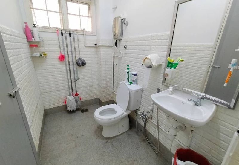 Seksyen 3, Bandar Country Homes