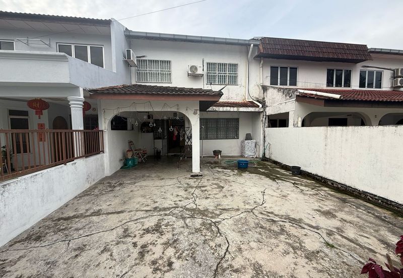 Taman Sri Hijau ( New Green Park )