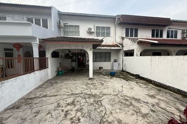 Taman Sri Hijau ( New Green Park )