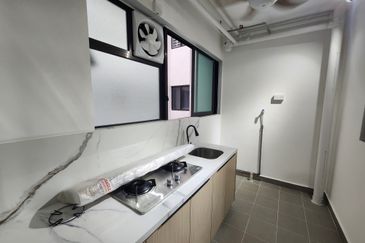 Avia Plus Apartment, Bandar Country Homes