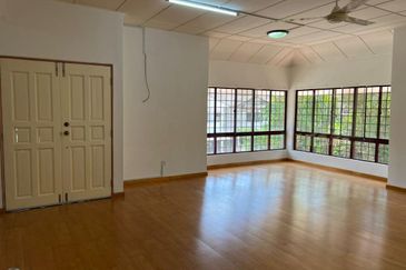 Seksyen 2, Bandar Country Homes