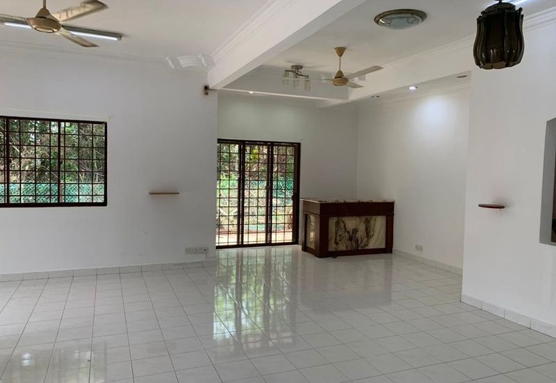 Seksyen 2, Bandar Country Homes