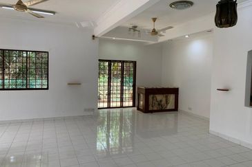 Seksyen 2, Bandar Country Homes