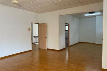 Seksyen 2, Bandar Country Homes