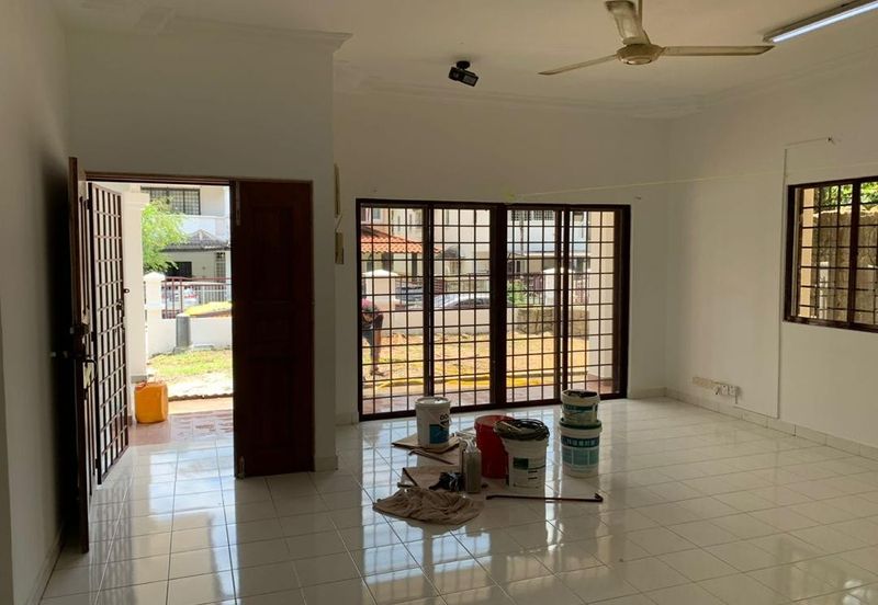 Seksyen 2, Bandar Country Homes