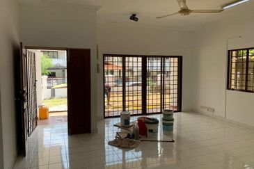 Seksyen 2, Bandar Country Homes