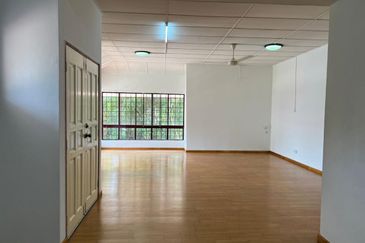 Seksyen 2, Bandar Country Homes