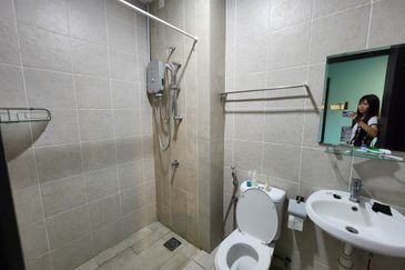 Fully Furnished 2.5 storey Emerald Garden Kota Emerald Rawang For Rent