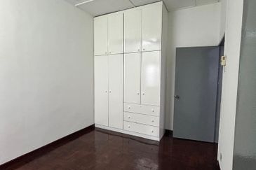 Seksyen 12, Bandar Country Homes