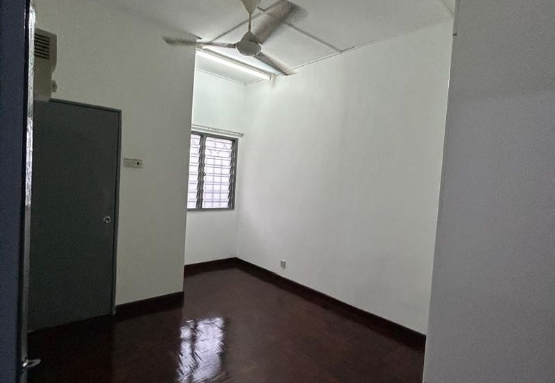 Seksyen 12, Bandar Country Homes