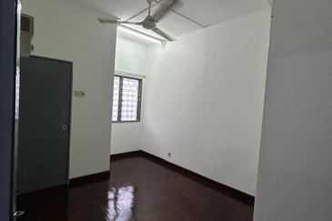 Seksyen 12, Bandar Country Homes