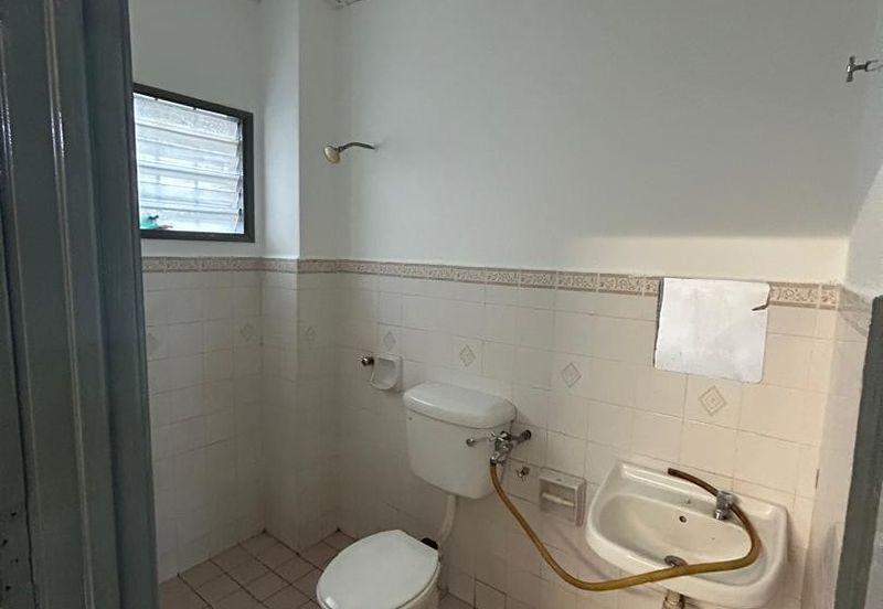 Seksyen 12, Bandar Country Homes